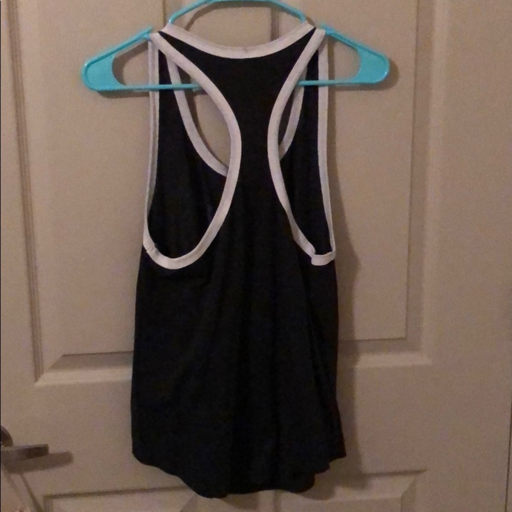 Workout tank top - Picture 4 of 4